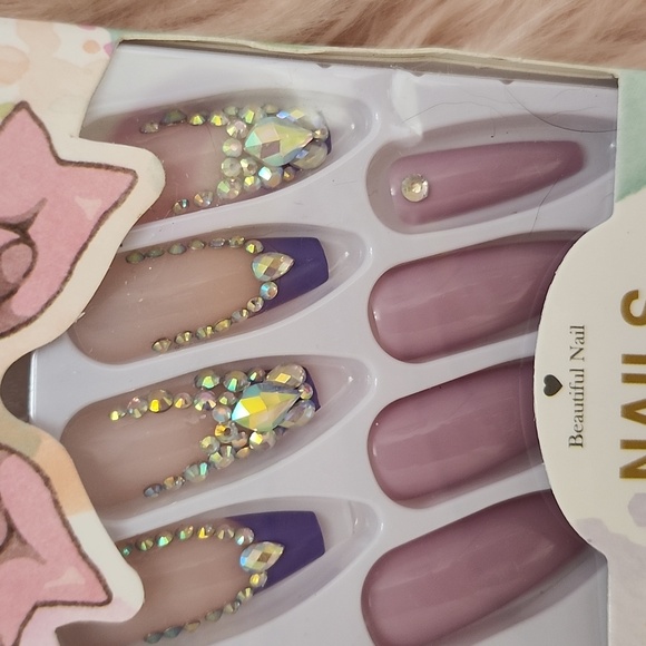 Brand New BEAUTIFUL NAIL False Nails-L - Picture 3 of 3